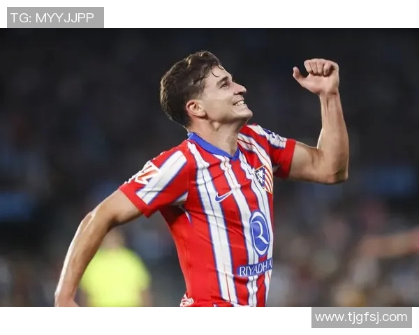 近期爆冷足球明星引发热议他在比赛中的表现令人意外和惊喜