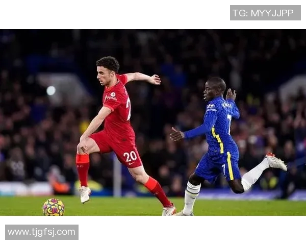 足球明星如何将篮球技术融入训练提升运动表现与竞技水平