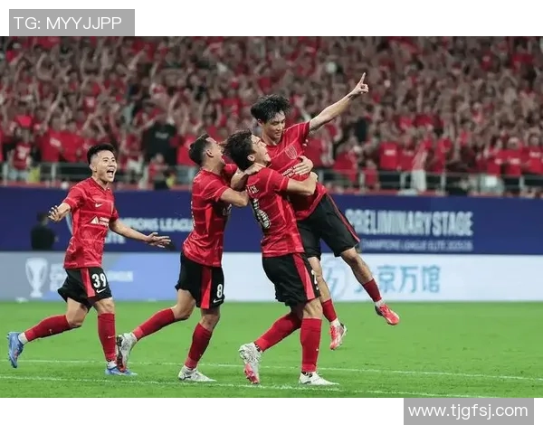 河内足球俱乐部与西贡的精彩对决结果揭晓，赛场火花四溅